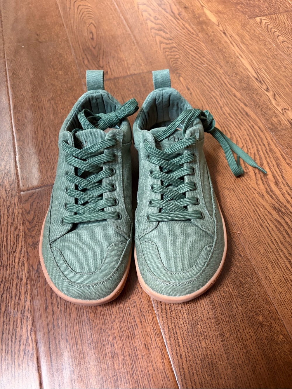 Women’s Rutsu Barefoot Low-Top Sneakers in Green with Gum Sole
